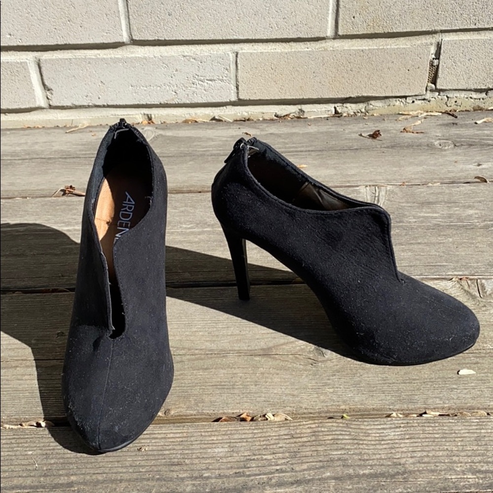 Women’s zipper back, black faux suede heels